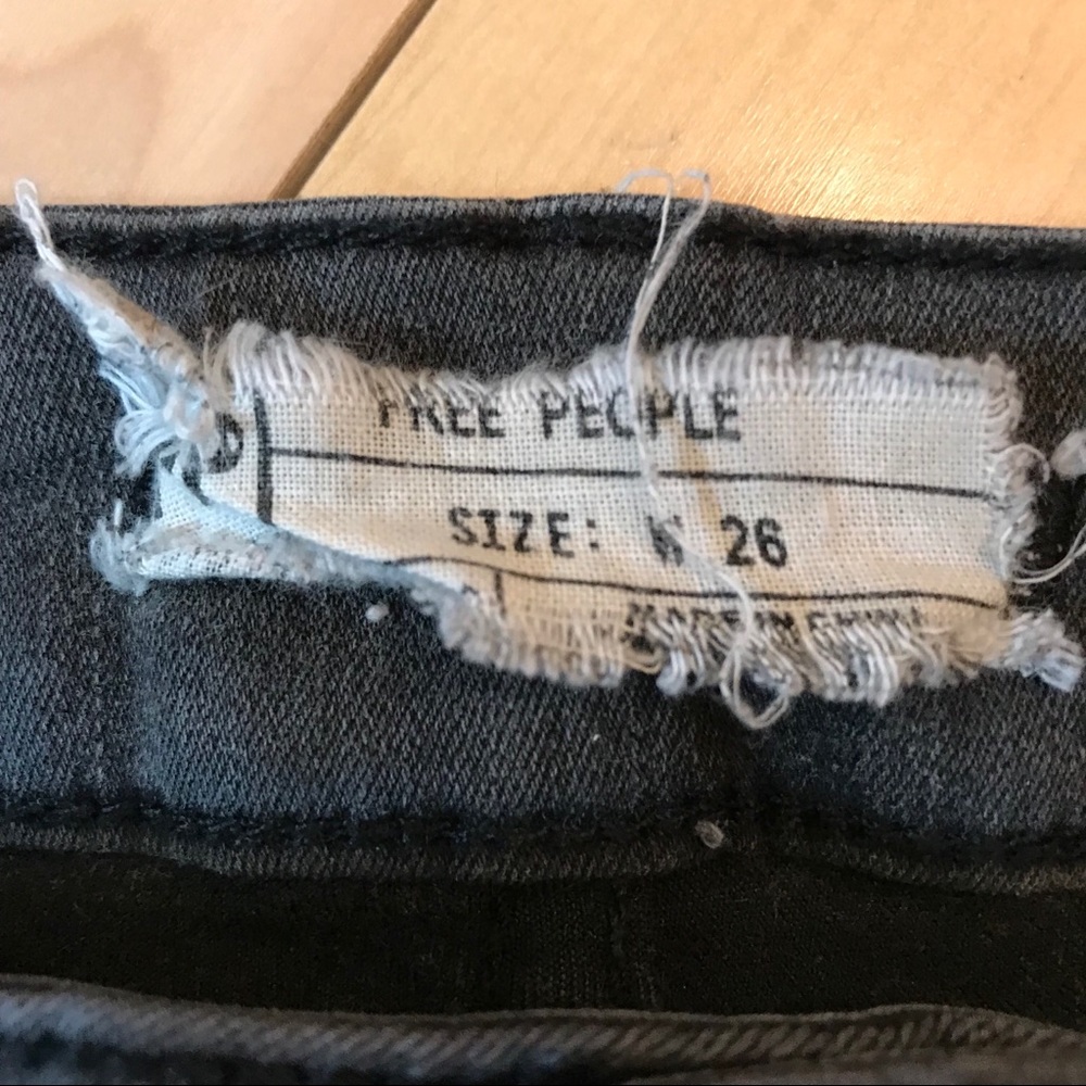 Free People Distressed Skinny Gray Black Jeans 26 - Picture 5 of 8